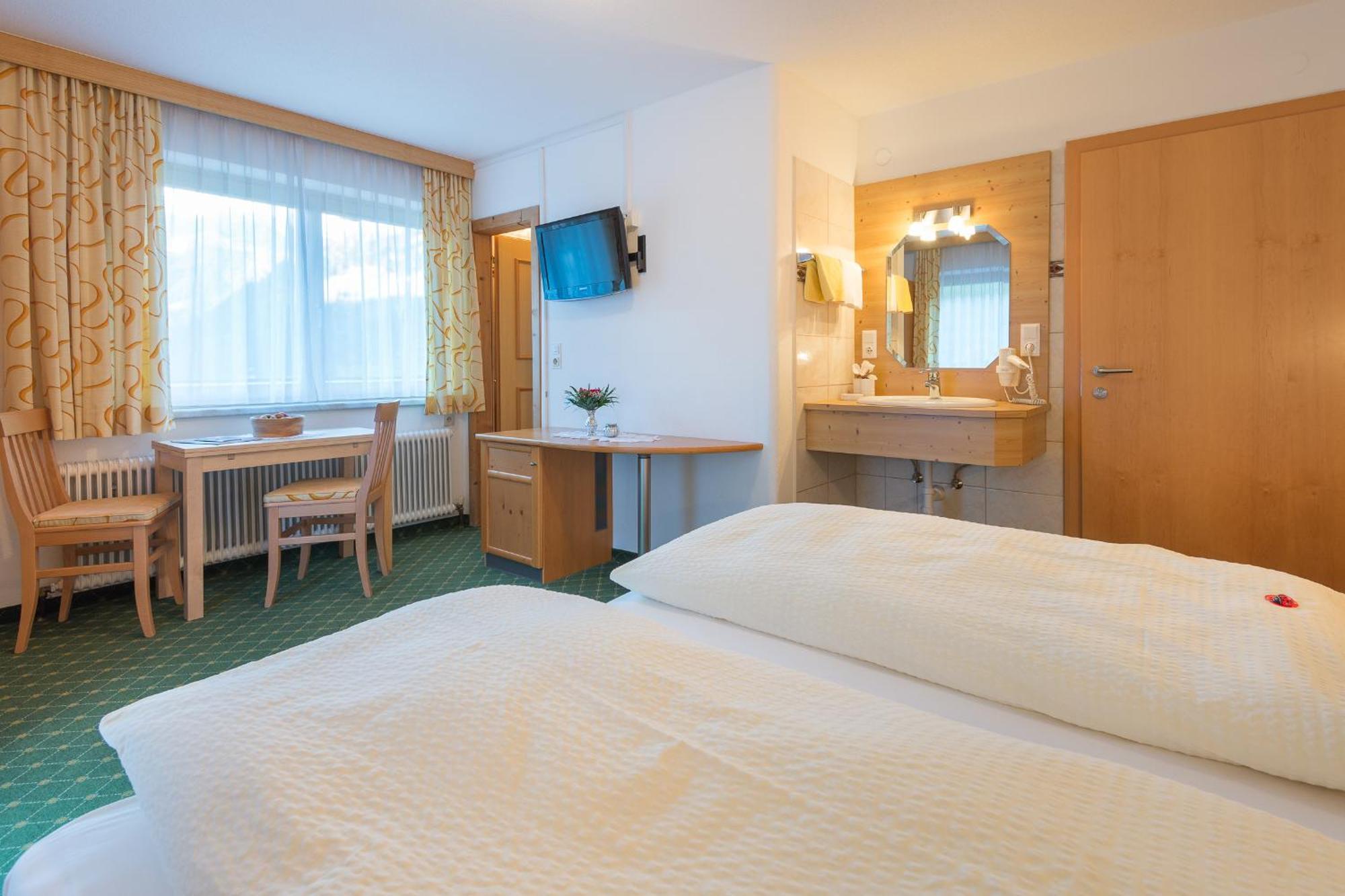 Haus Fernblick Hotel Neustift im Stubaital Quarto foto